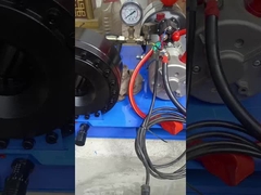 手動編みこみのホースのひだ付け装置電池ドライブ油圧ホースひだが付く機械6-51mm