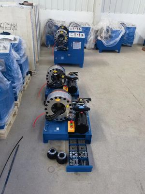 12v 24vの可動装置の10組のダイス セットが付いている油圧ホースのひだ付け装置51mmのホースひだが付く機械