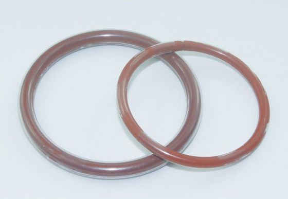 使用可能なサイズ C/S ゴムOリングは,顧客の要求圧力範囲に依存 5000 Psi