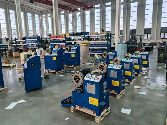 良い価格 正確なクリッピングDX68ホースクリッピングマシン 10 ダイス 2 インチ 6 から 51mm ±0.01mm 600Tクリッピングフォース 245Kg オンライン