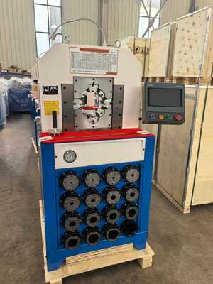 3インチ液圧ホースクリッピングマシンとPLC制御システム 6-76mmクリッピング範囲と15交換可能なダイ