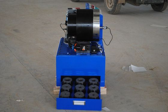良い価格 熱い販売の2インチの油圧管ひだが付く機械3kw 4kw圧力ホースのひだ付け装置 オンライン