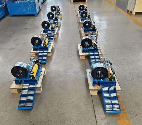 良い価格 1 インチ手動油圧ホース圧着機圧着範囲は電圧なしで 6 mm から 25 mm 油圧アプリケーション用の 7 つのダイ付きクライアントの需要として 31.5 MpA から 60 Mpa までの異なる圧力 online